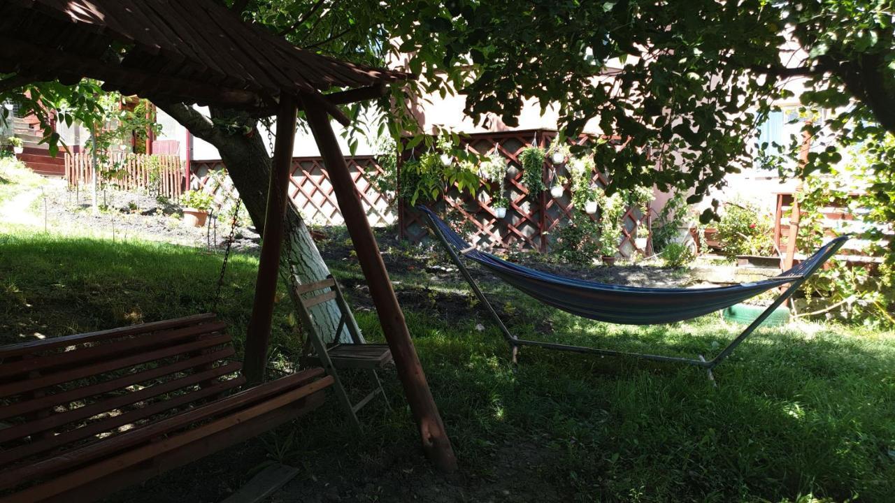 Casa Lorena Сэрата-Монтеору Экстерьер фото
