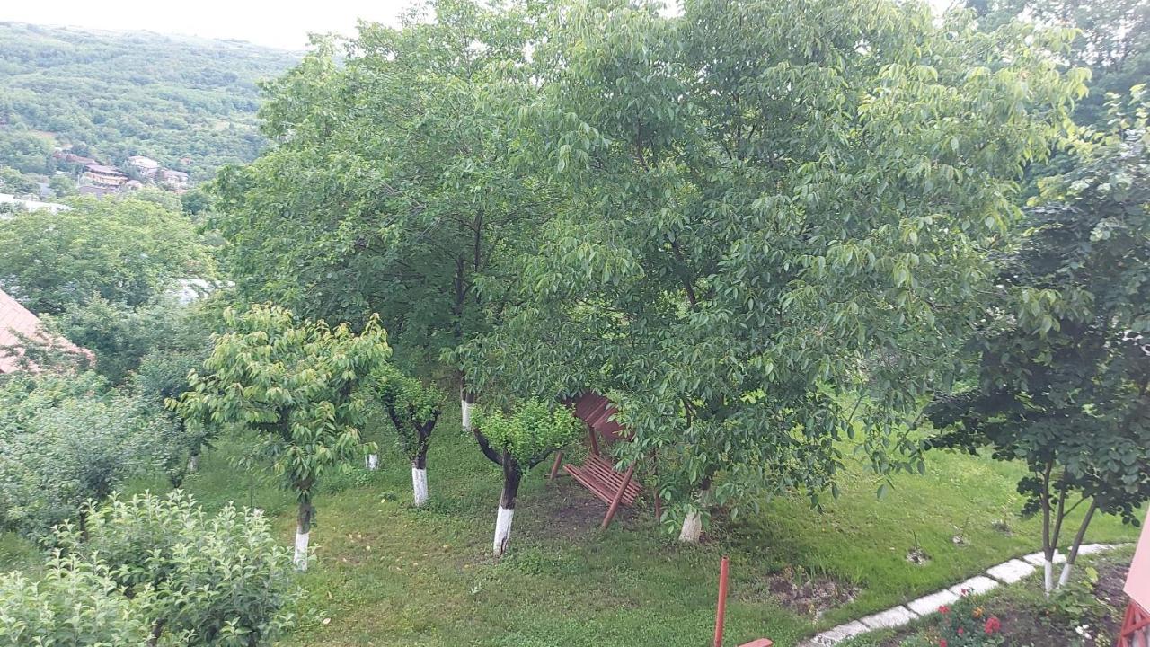 Casa Lorena Сэрата-Монтеору Экстерьер фото